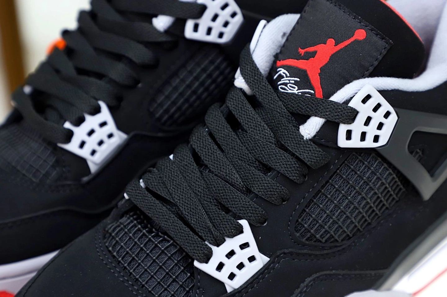 AIR 'BRED' OG RETRO 2019 JORDAN 4 0307